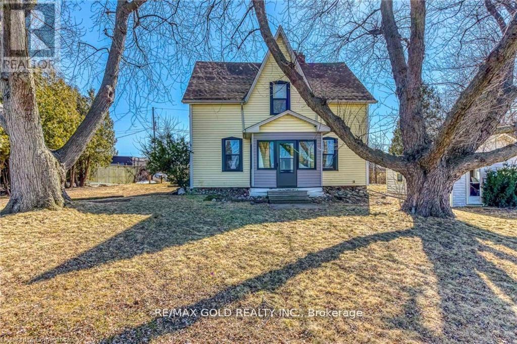 3590 LAKESHORE ROAD - 3