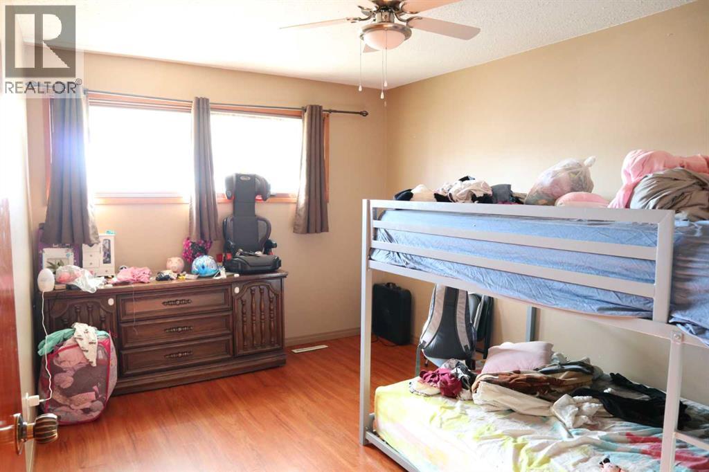 Single Family House Bungalow for Sale in   Avenue Parkdale Wetaskiwin 