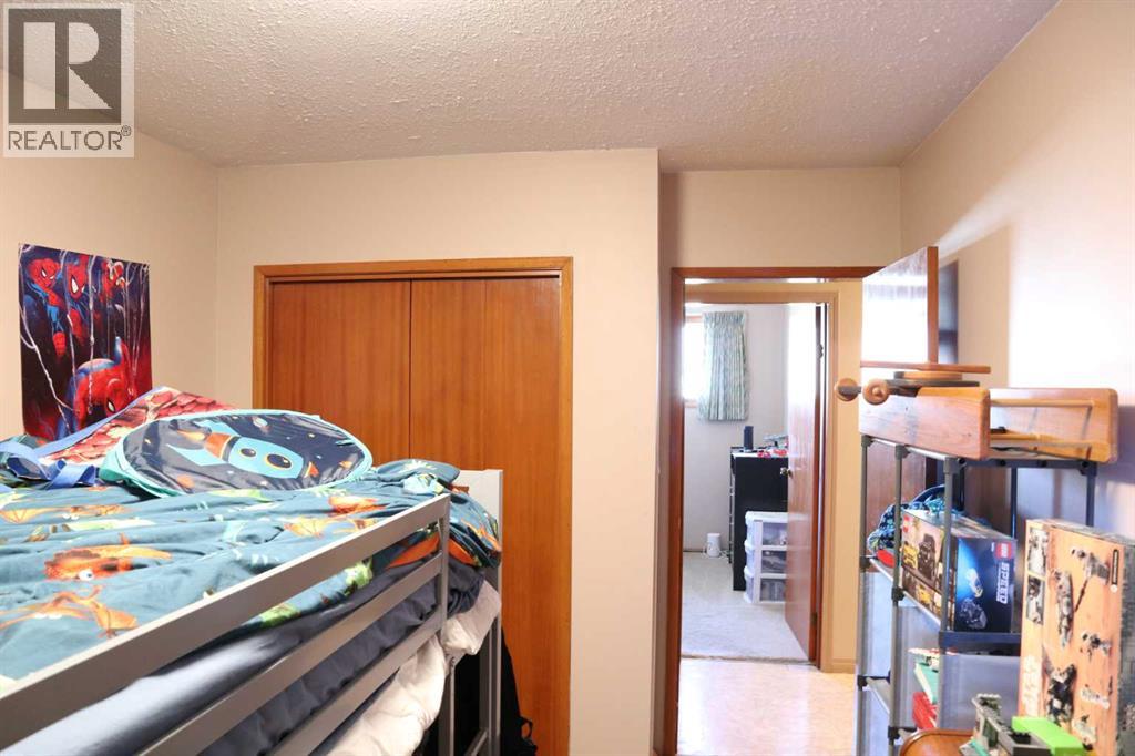 Single Family House Bungalow for Sale in   Avenue Parkdale Wetaskiwin 