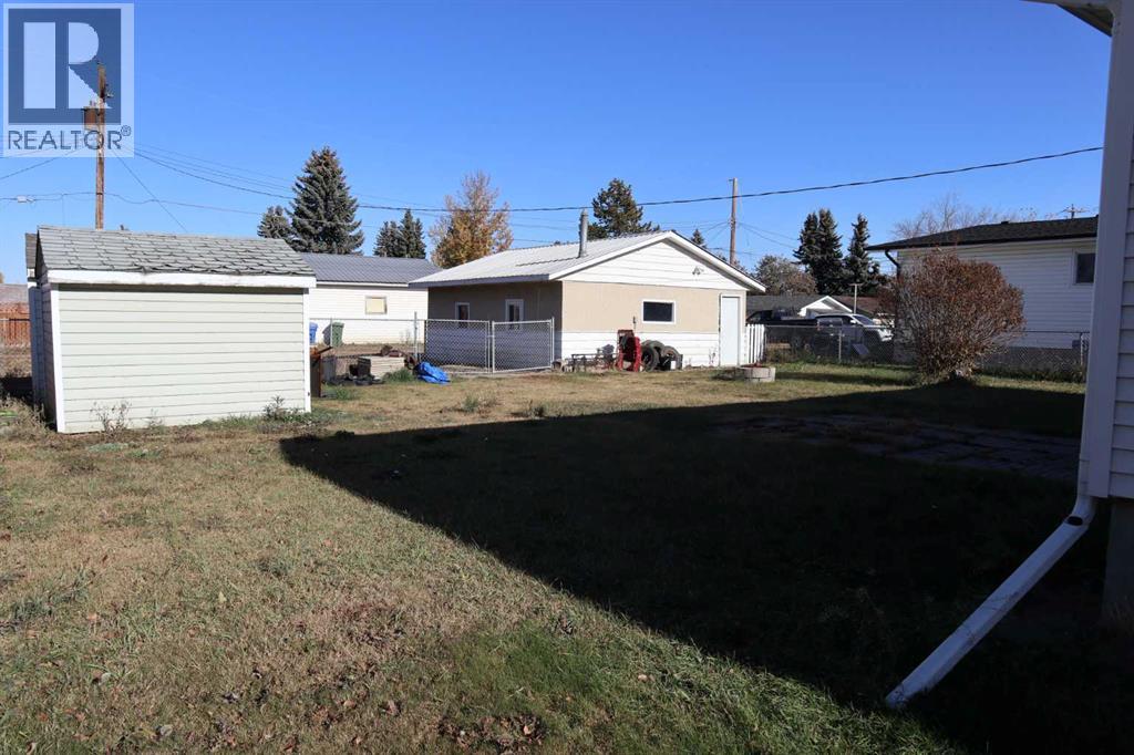 Single Family House Bungalow for Sale in   Avenue Parkdale Wetaskiwin 