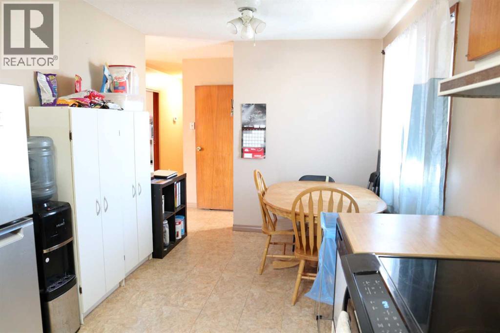 Single Family House Bungalow for Sale in   Avenue Parkdale Wetaskiwin 