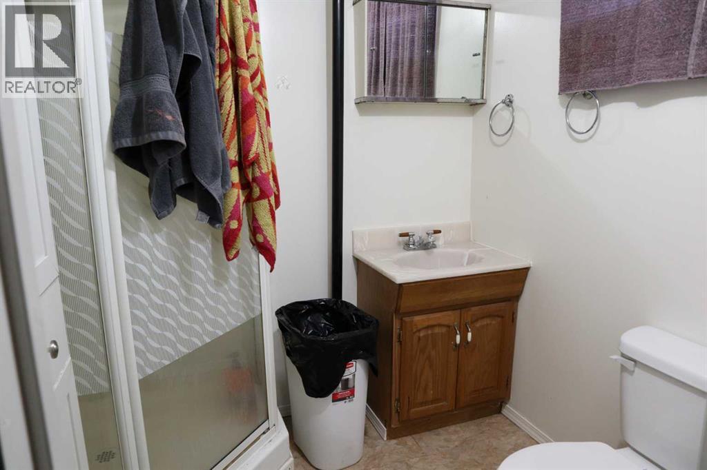 Single Family House Bungalow for Sale in   Avenue Parkdale Wetaskiwin 