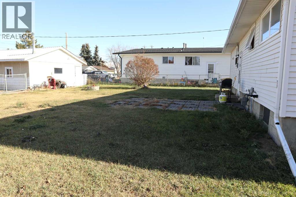 Single Family House Bungalow for Sale in   Avenue Parkdale Wetaskiwin 