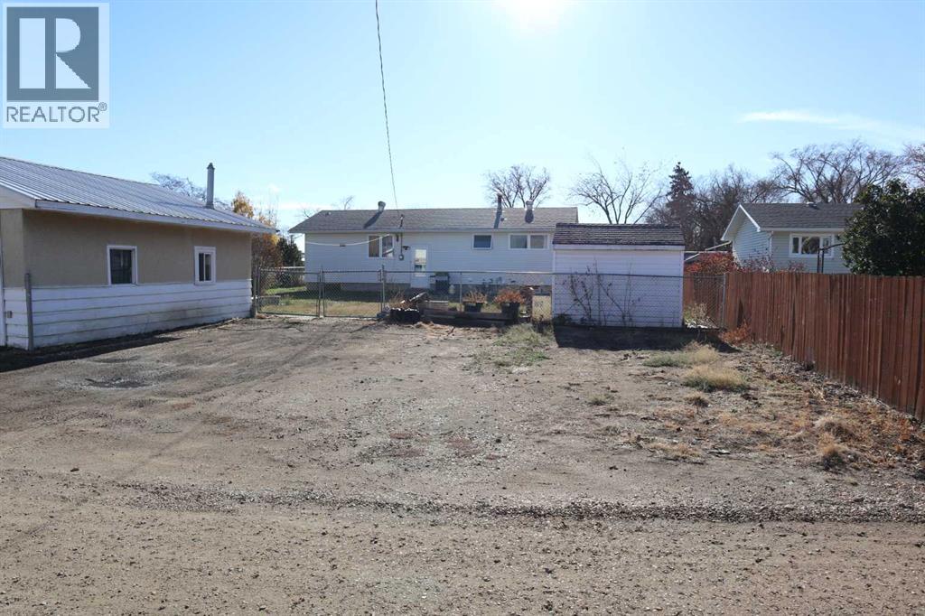 Single Family House Bungalow for Sale in   Avenue Parkdale Wetaskiwin 