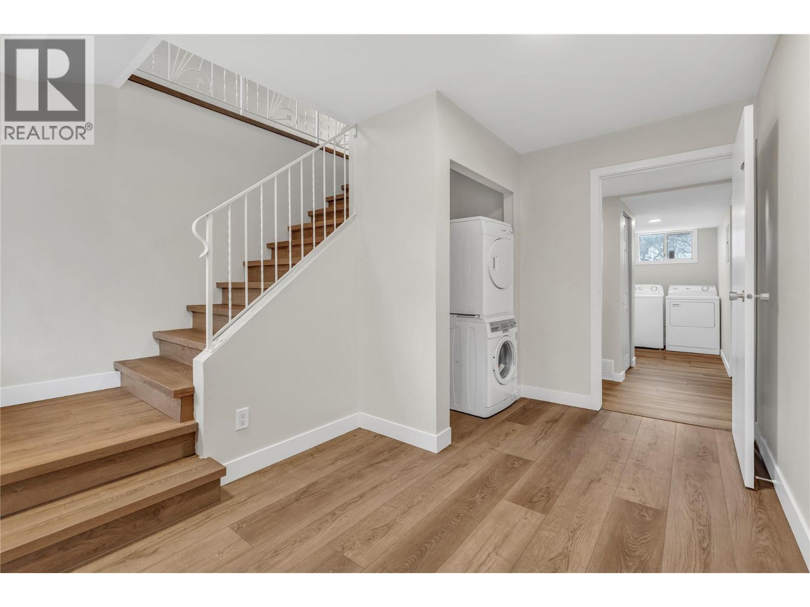 7111 Peach Orchard Road, Summerland