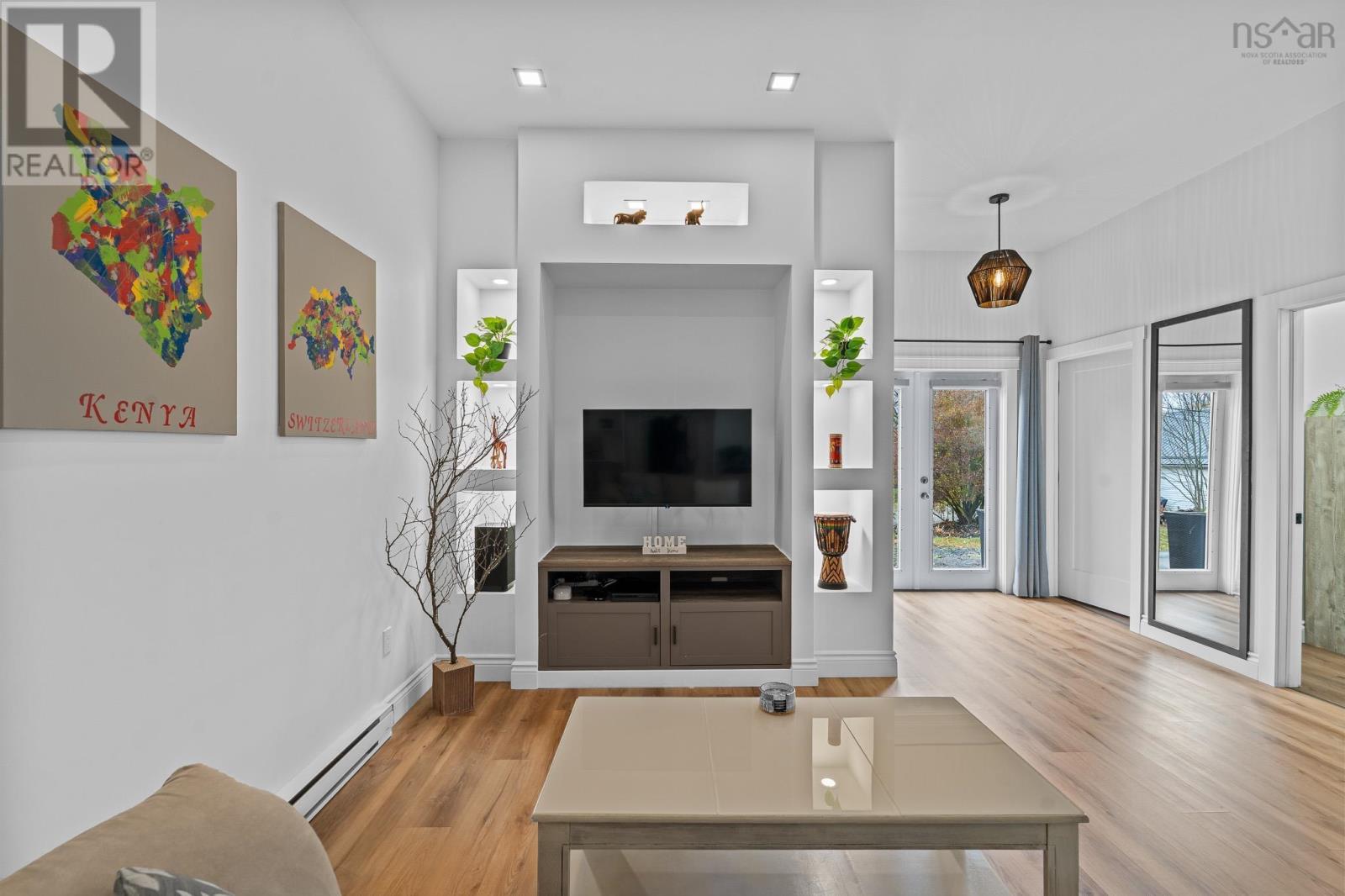 Property 40 of 49 of 1589 King Street