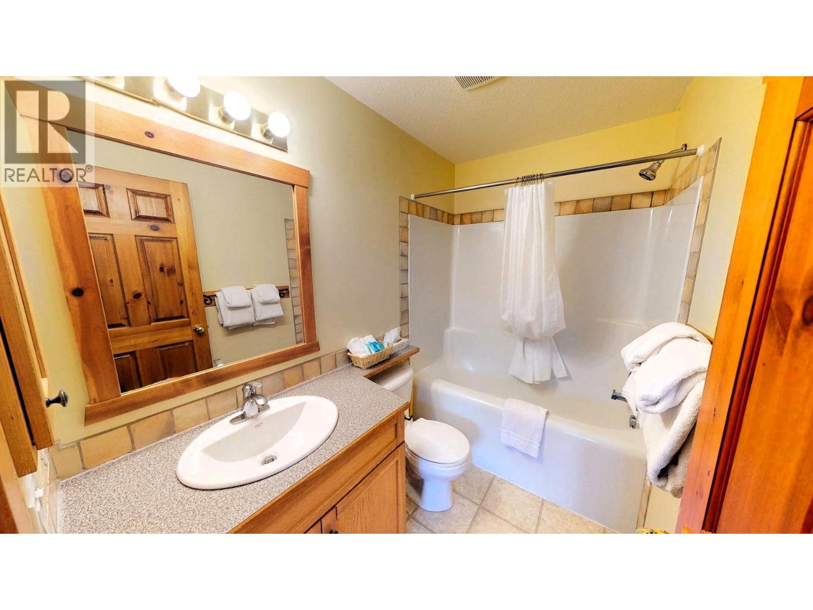 #213 I 701 14A CRESCENT - 23