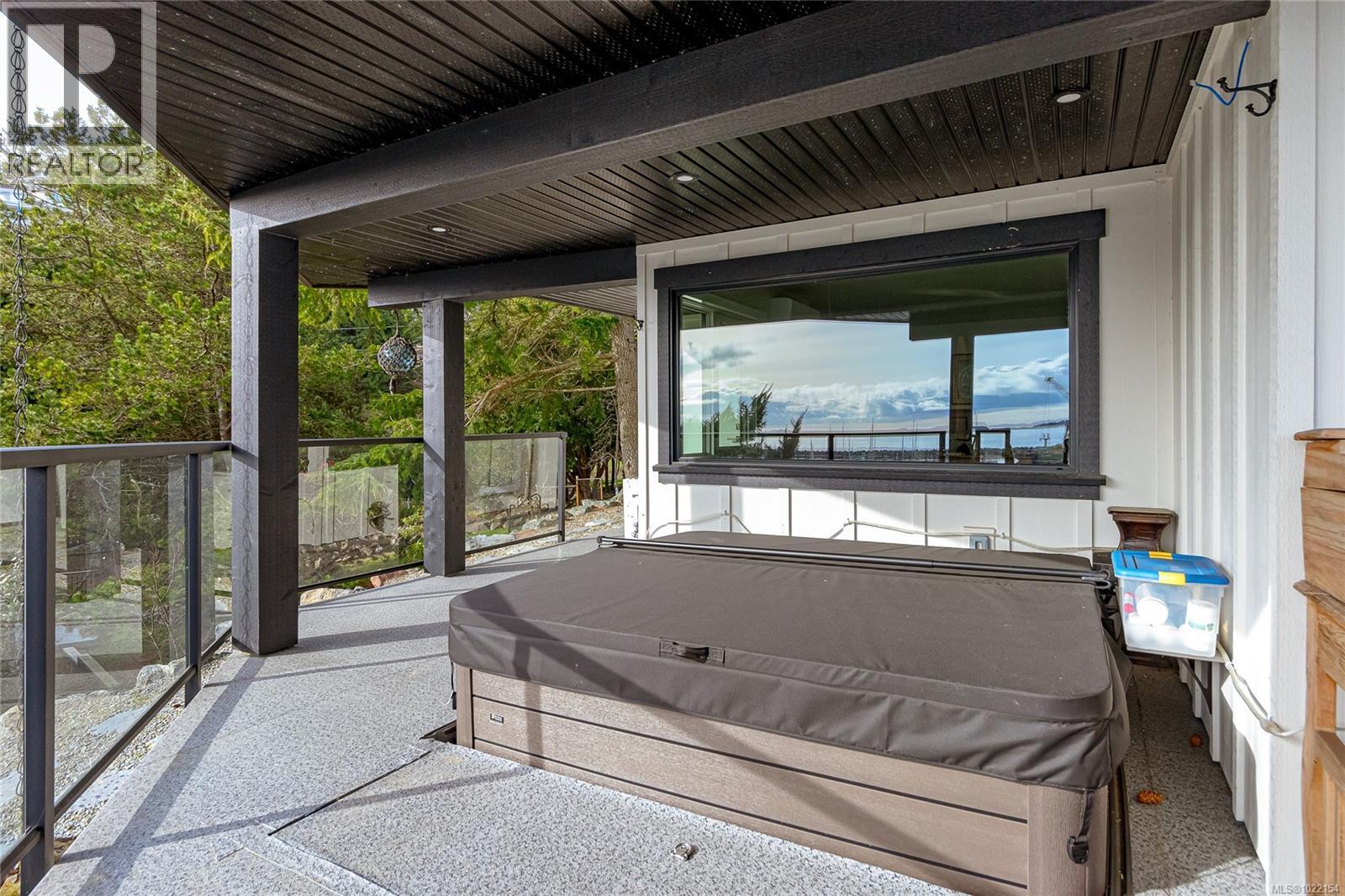 3483 Schooner Rd, Nanoose Bay