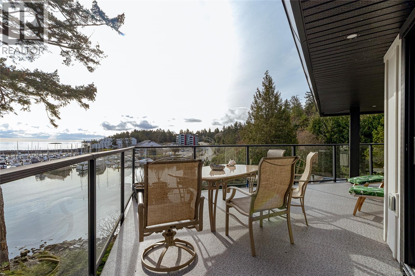 3483 Schooner Rd, Nanoose Bay