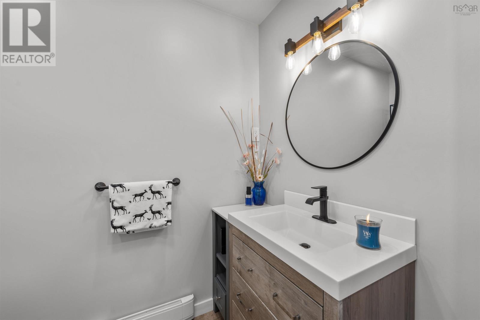 Property 14 of 49 of 94 King Street