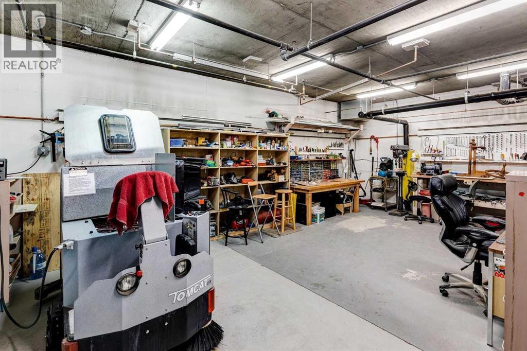 Single Family House for Sale in   Tuscany Springs Boulevard NW Tuscany Calgary 