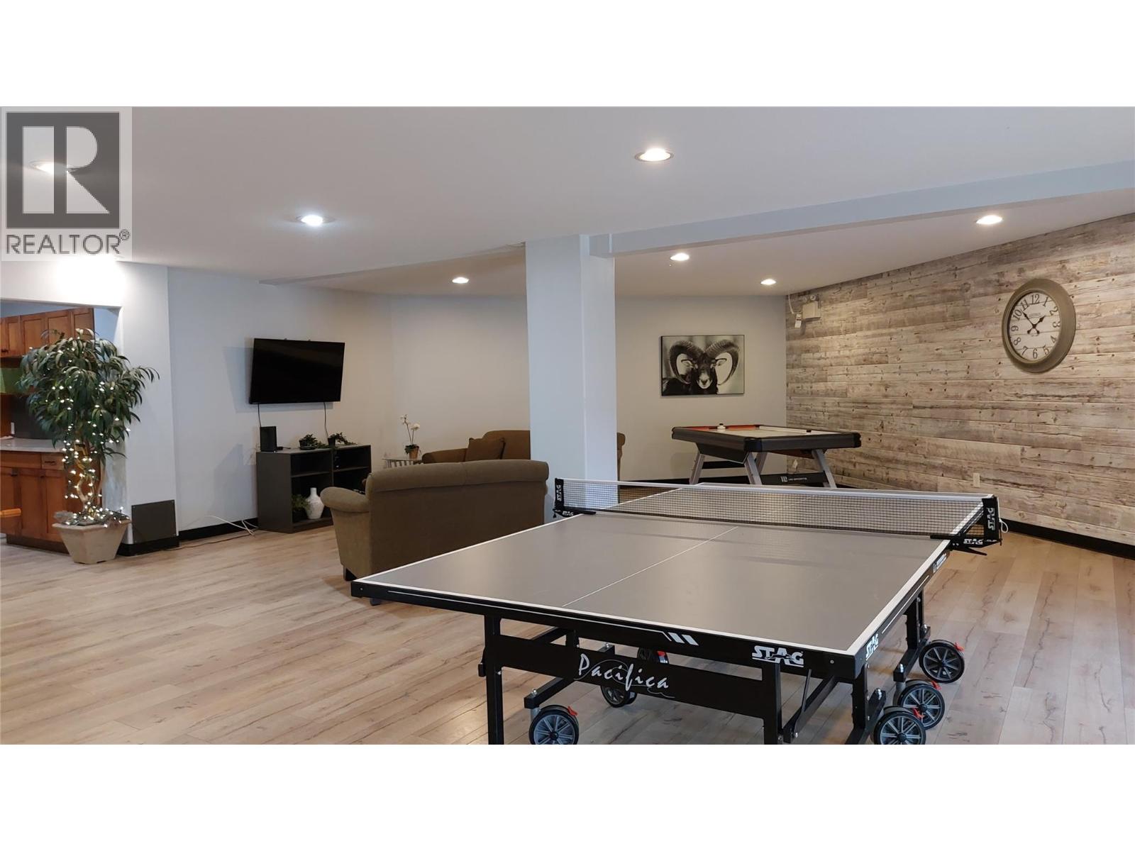 33 7001 Barcelona Drive, Kelowna