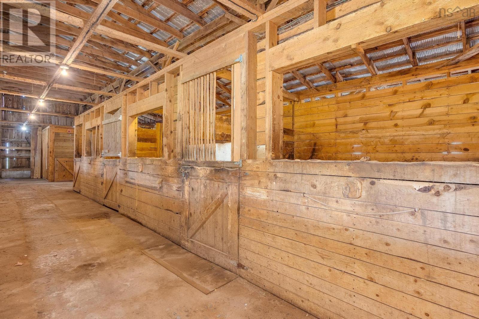 Property 37 of 50 of 85 Greenhouse Road