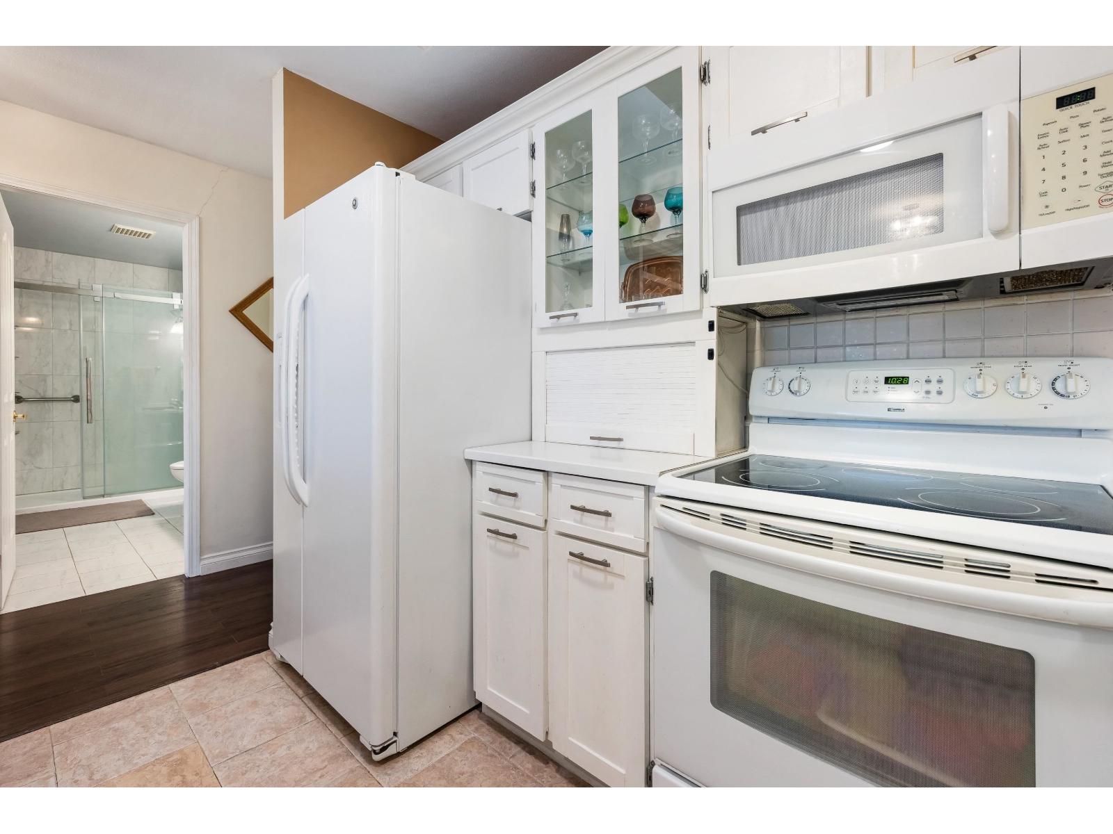 307 45660 KNIGHT ROAD, Sardis West Vedder, Chilliwack