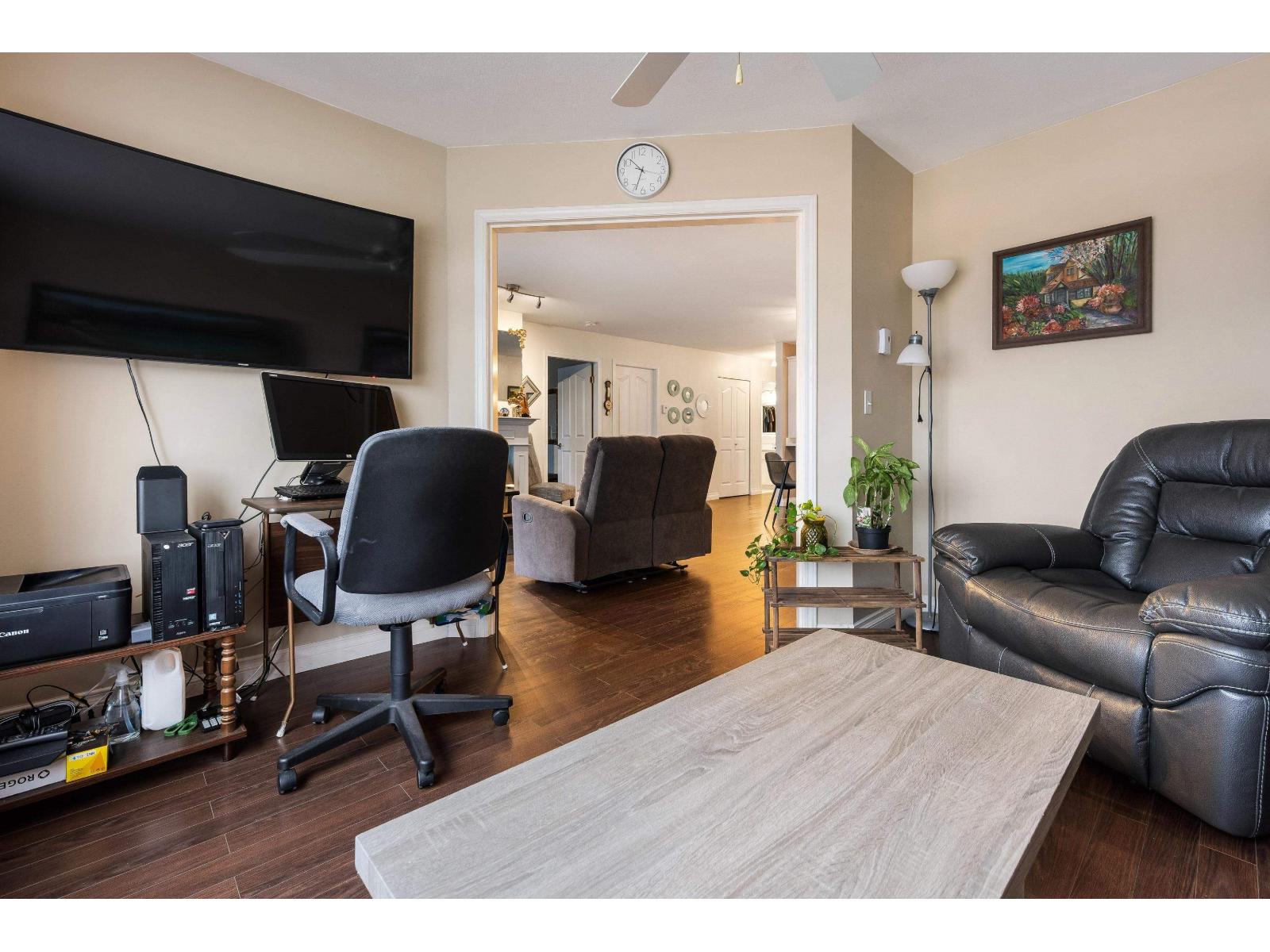 307 45660 KNIGHT ROAD, Sardis West Vedder, Chilliwack