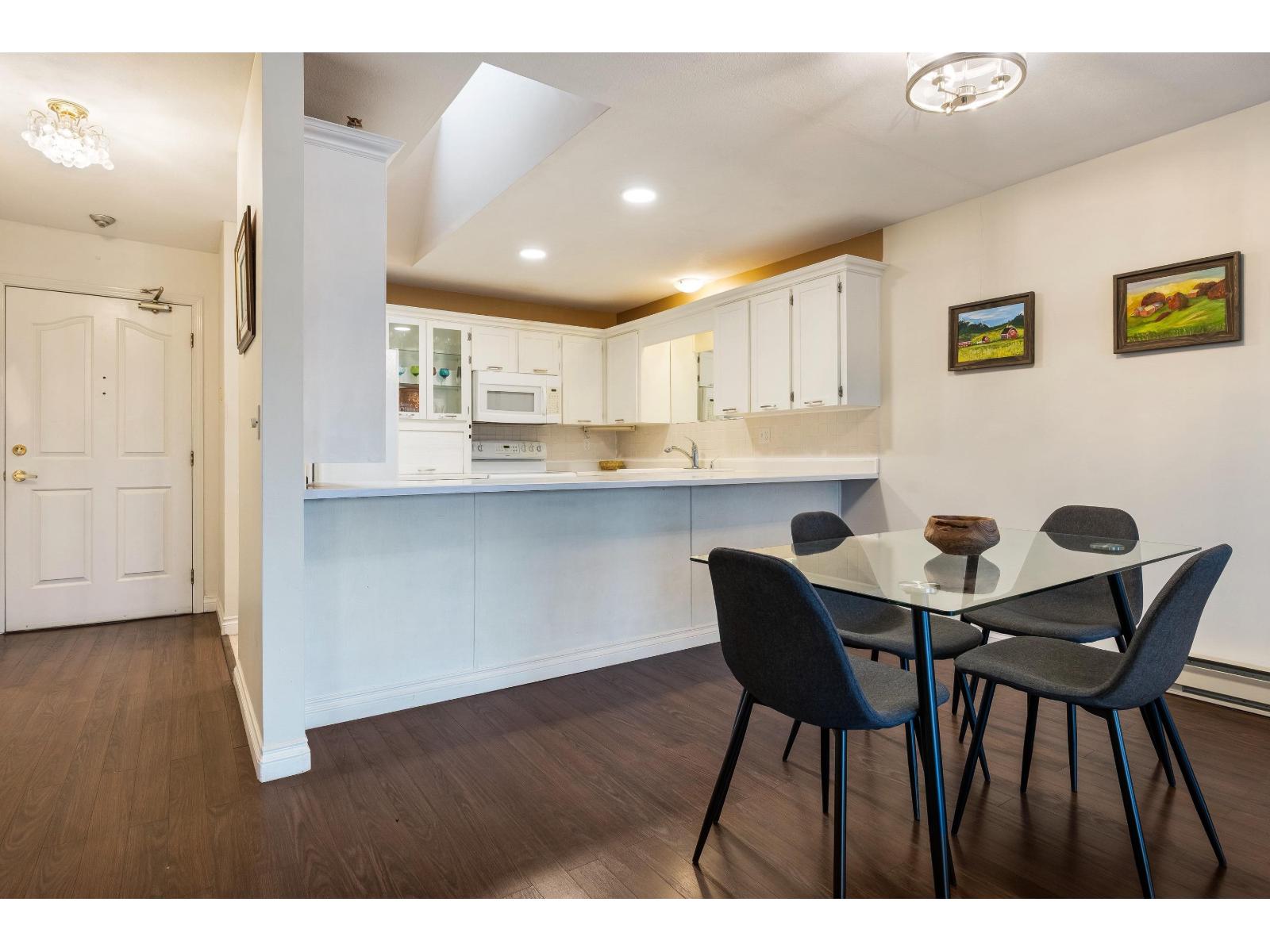 307 45660 KNIGHT ROAD, Sardis West Vedder, Chilliwack