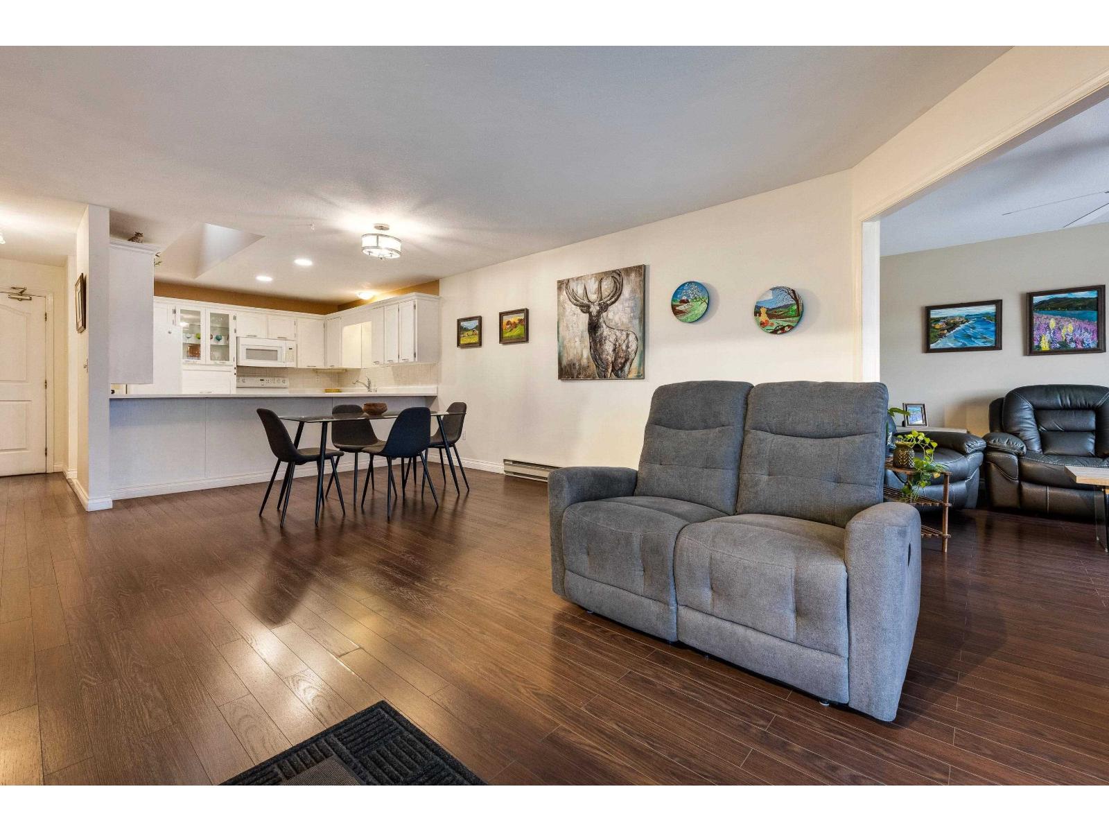 307 45660 KNIGHT ROAD, Sardis West Vedder, Chilliwack