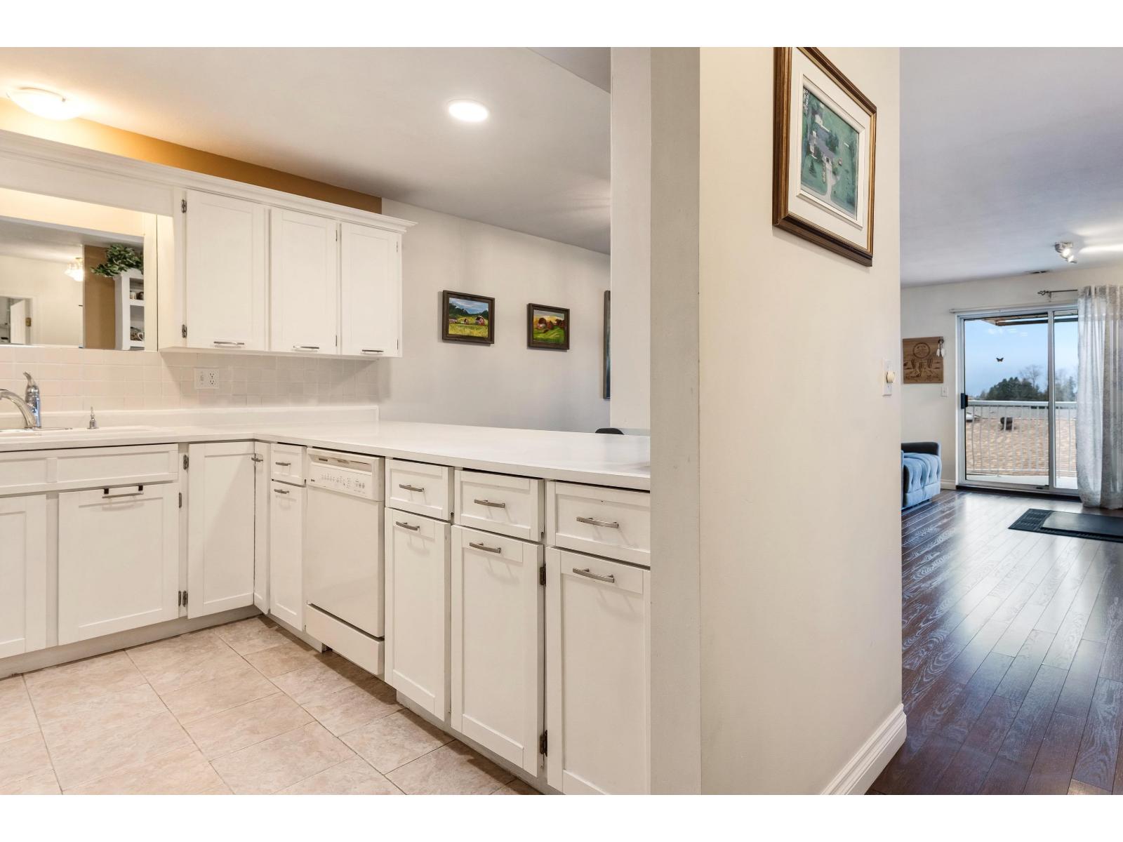 307 45660 KNIGHT ROAD, Sardis West Vedder, Chilliwack