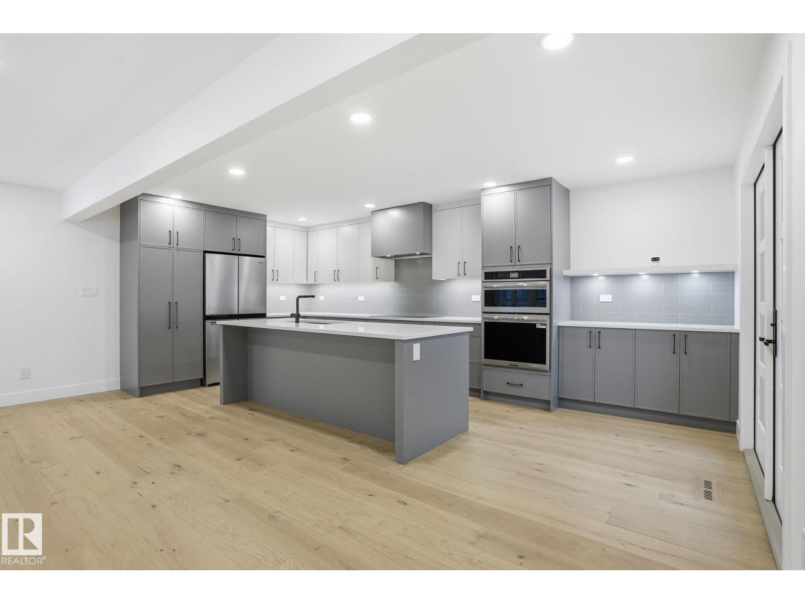 14604 MACKENZIE DR NW, Edmonton