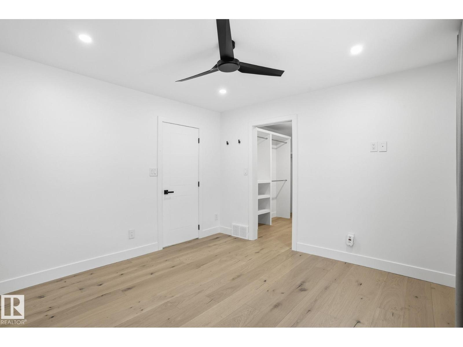 14604 MACKENZIE DR NW, Edmonton