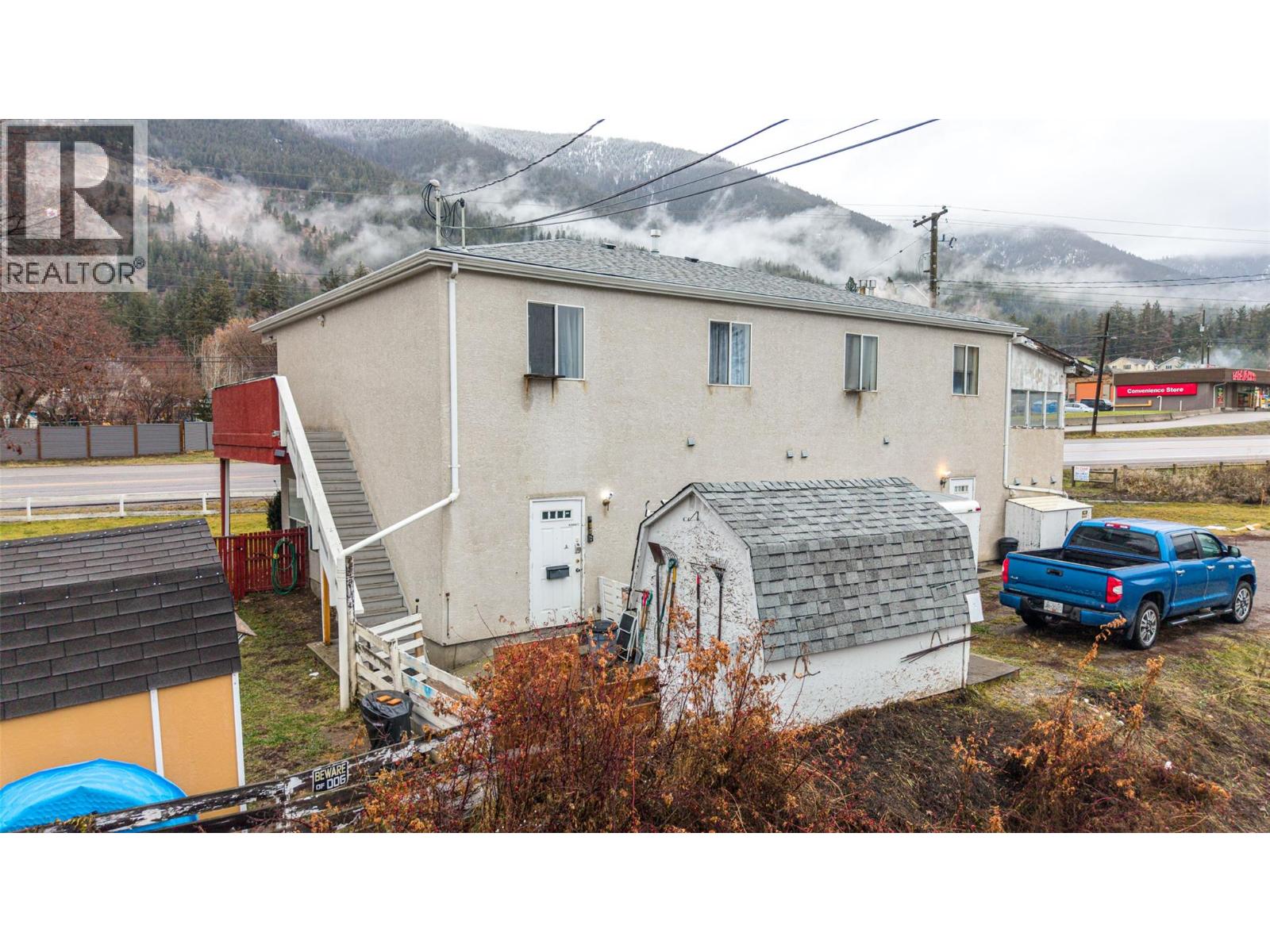 5683 97 Highway, Falkland