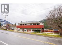 5683 97 Highway, Falkland, BC V0E1W0 Photo 38
