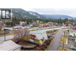 5683 97 Highway, Falkland, BC V0E1W0 Photo 40