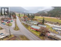 5683 97 Highway, Falkland, BC V0E1W0 Photo 44