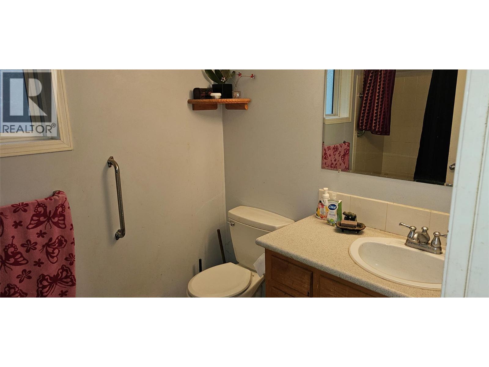  518 Leah Road, Vernon