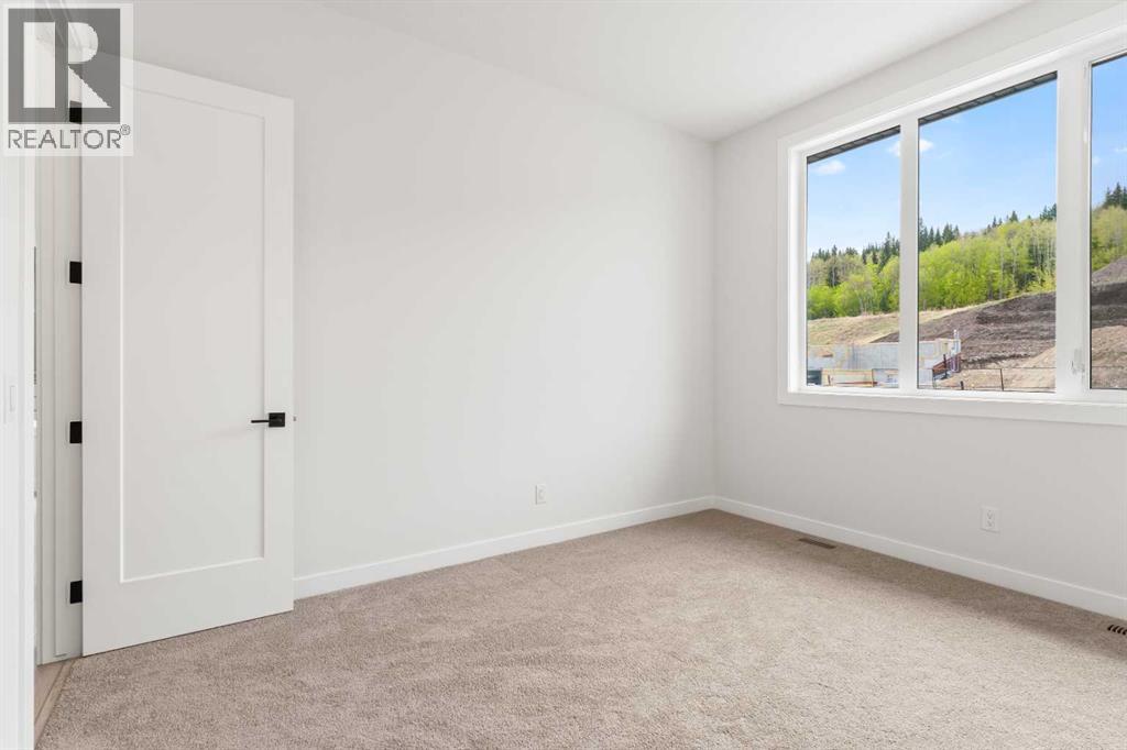 297 Riviera Way, Cochrane