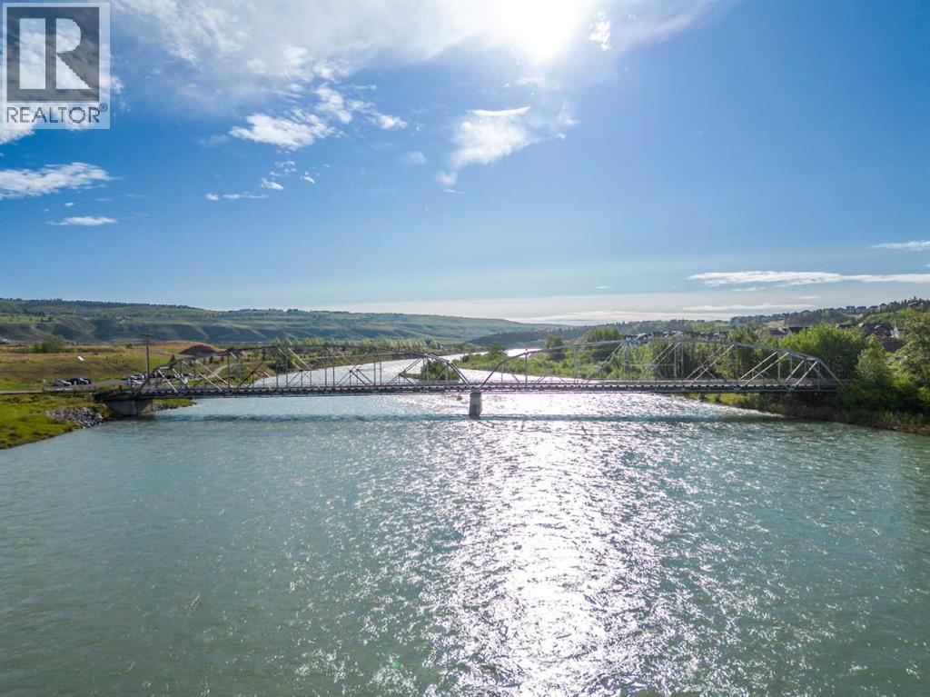 297 Riviera Way, Cochrane