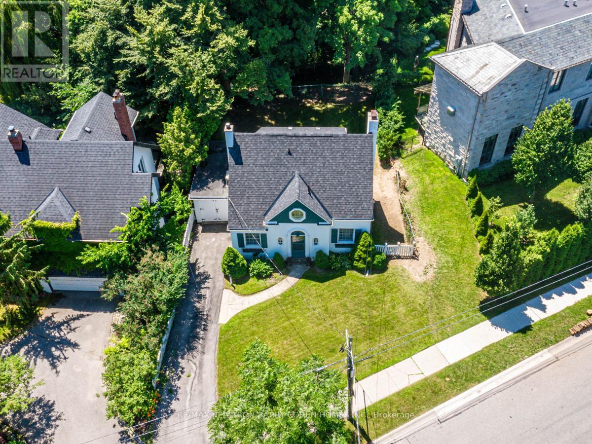 61 HIGHLAND CRESCENT - 10