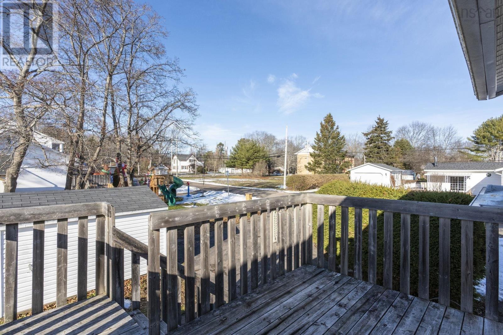 Property 41 of 49 of 15 Acadia Street