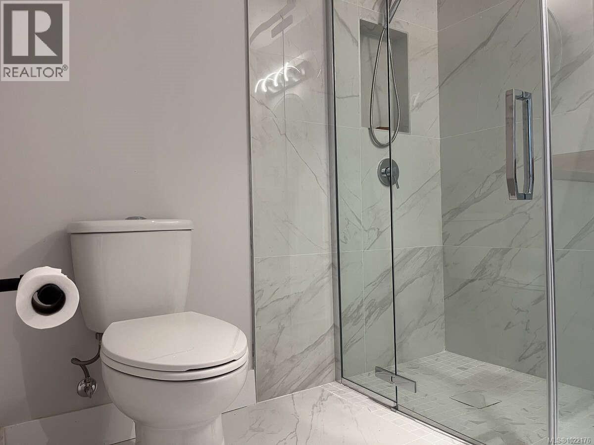 981 Pratt Rd, Hilliers