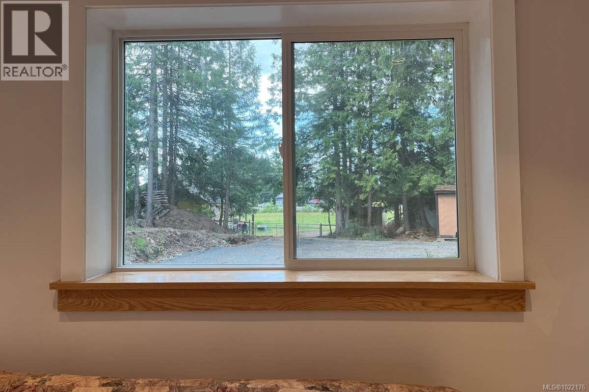 981 Pratt Rd, Hilliers