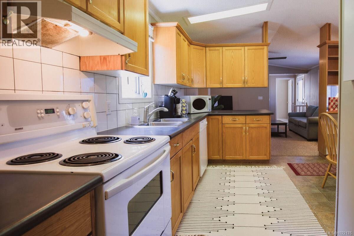 981 Pratt Rd, Hilliers