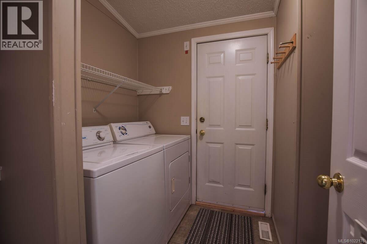 981 Pratt Rd, Hilliers