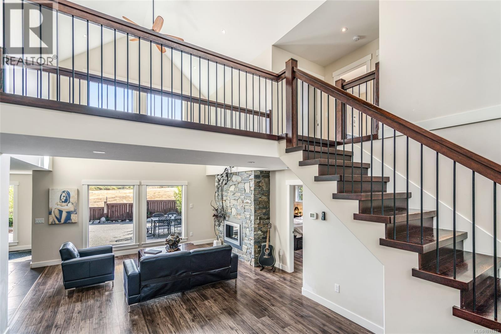 2466 Summerset Rd, Nanoose Bay