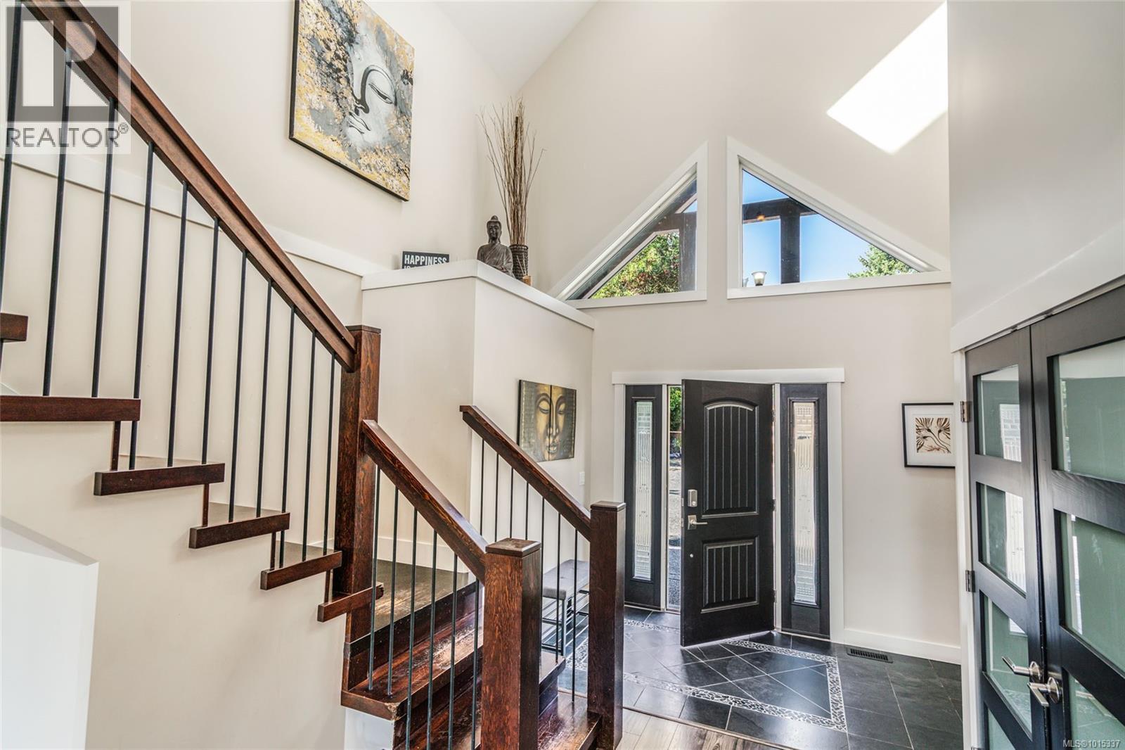 2466 Summerset Rd, Nanoose Bay