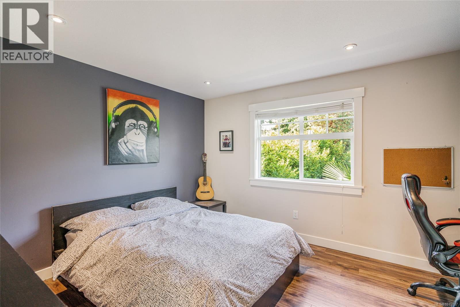 2466 Summerset Rd, Nanoose Bay