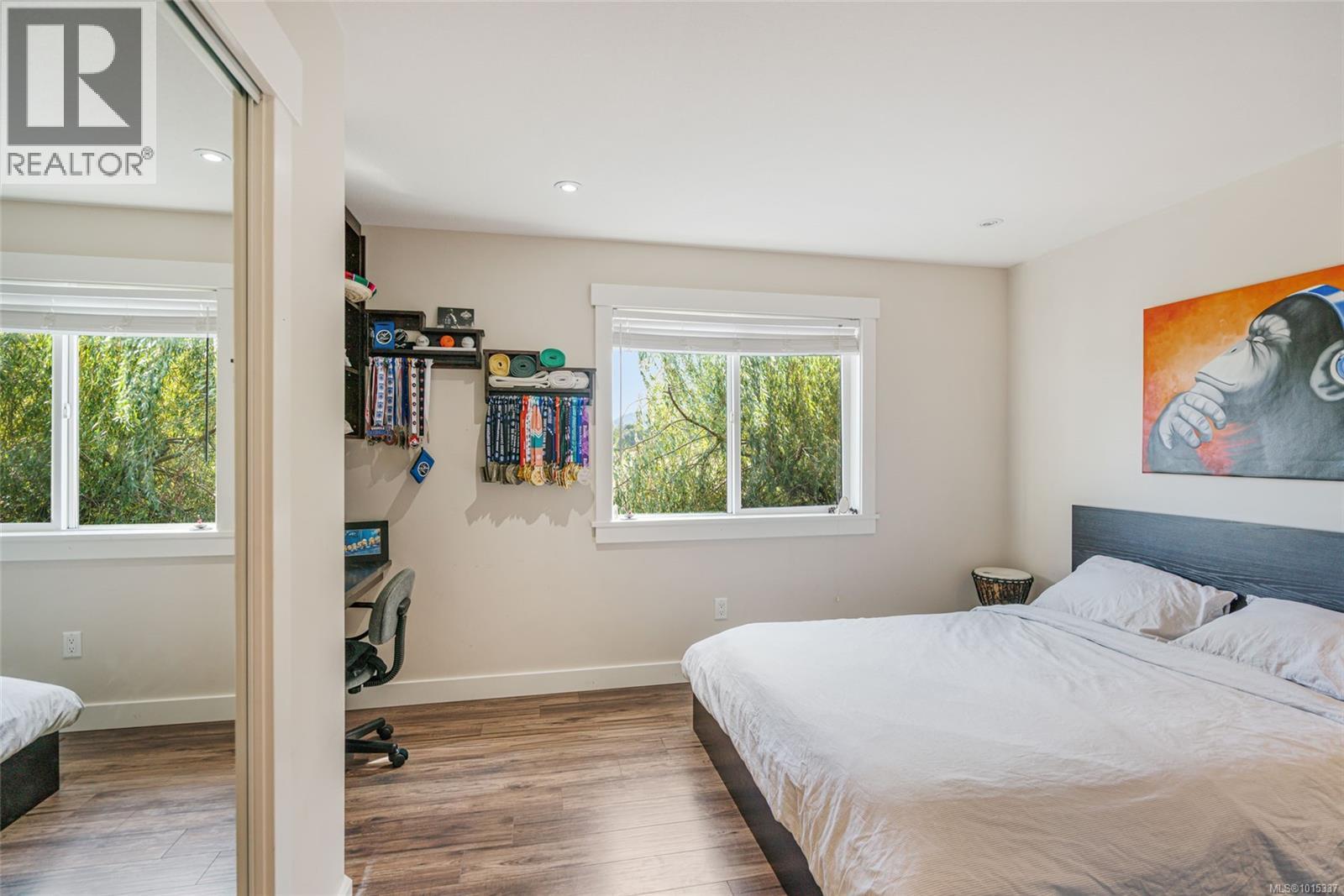 2466 Summerset Rd, Nanoose Bay