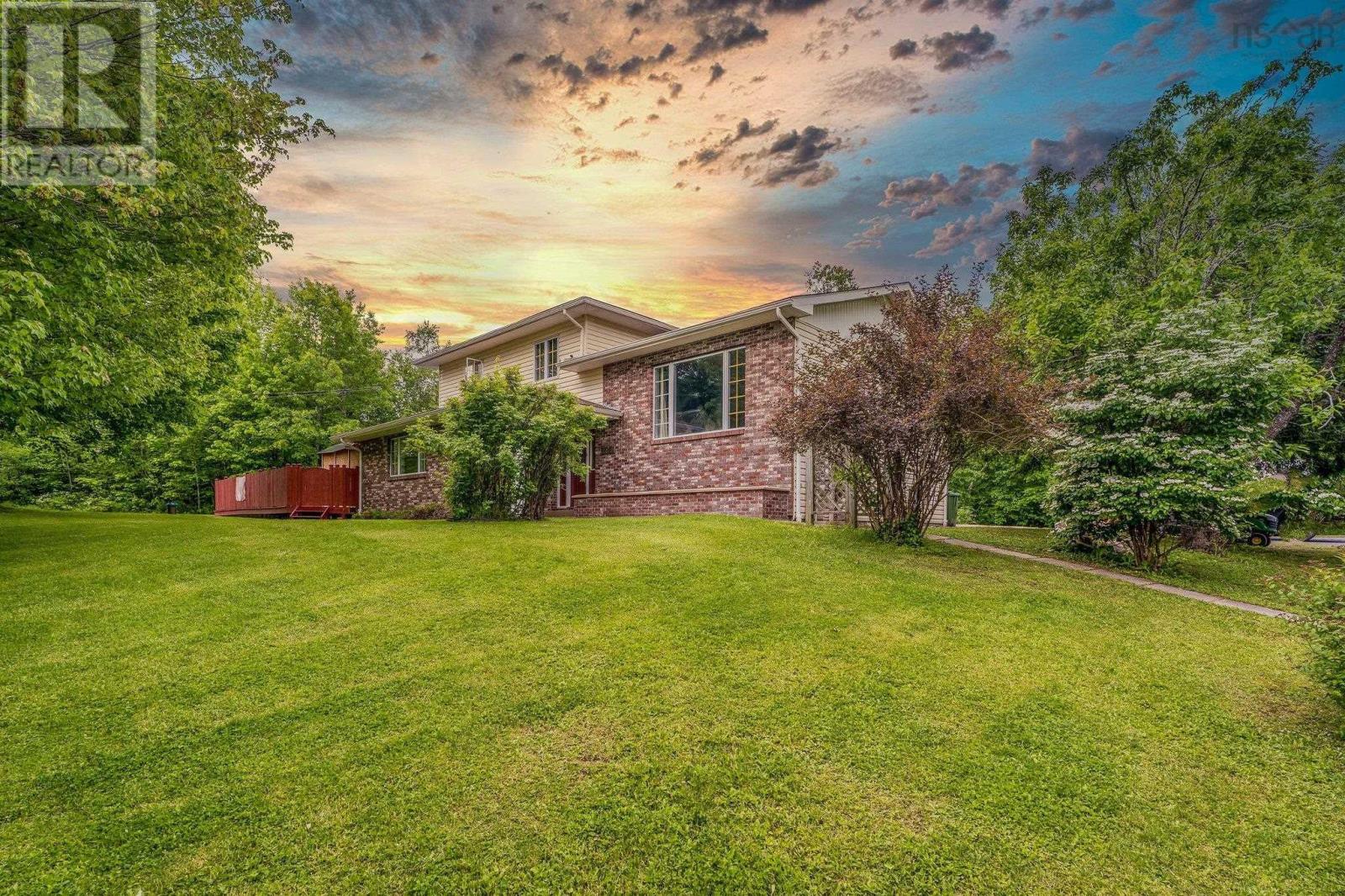 Property 2 of 51 of 193 Glen Road