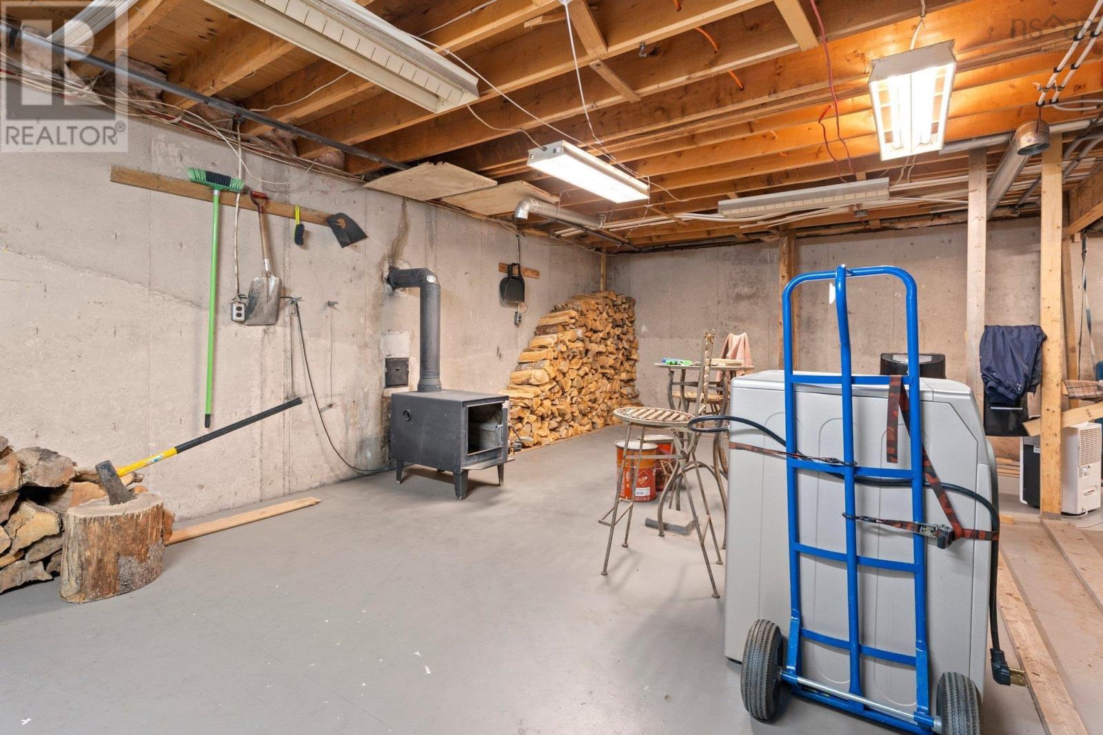 Property 35 of 51 of 193 Glen Road