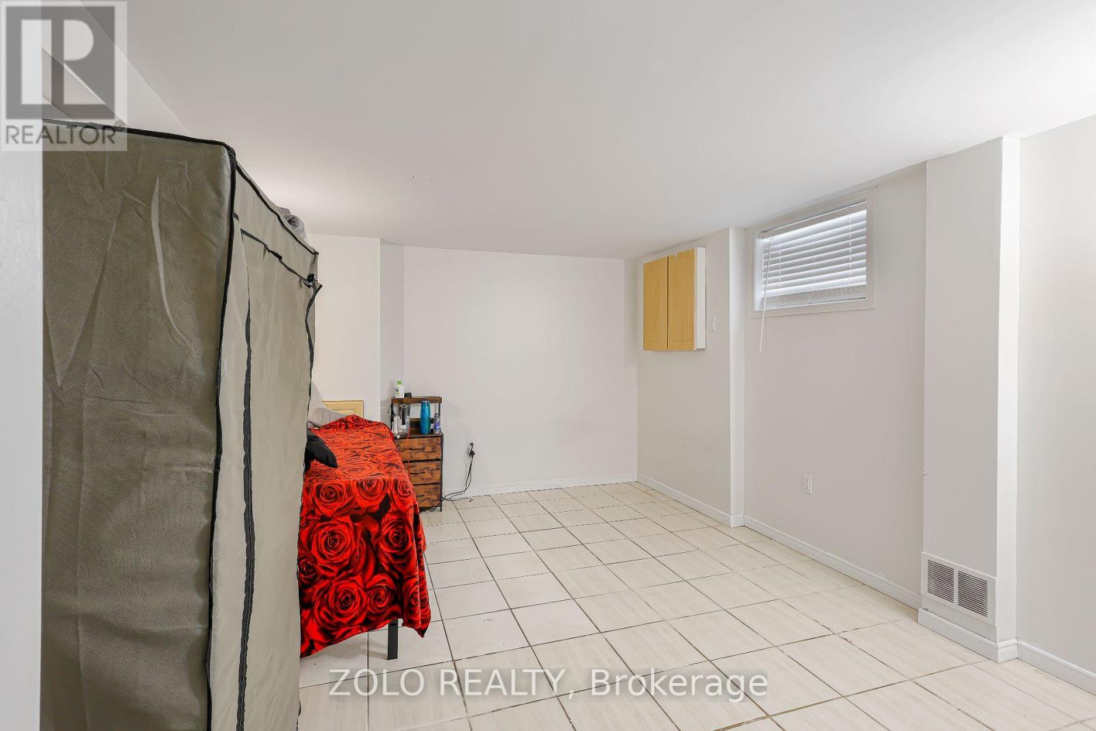 129 ROEHAMPTON AVENUE - 18