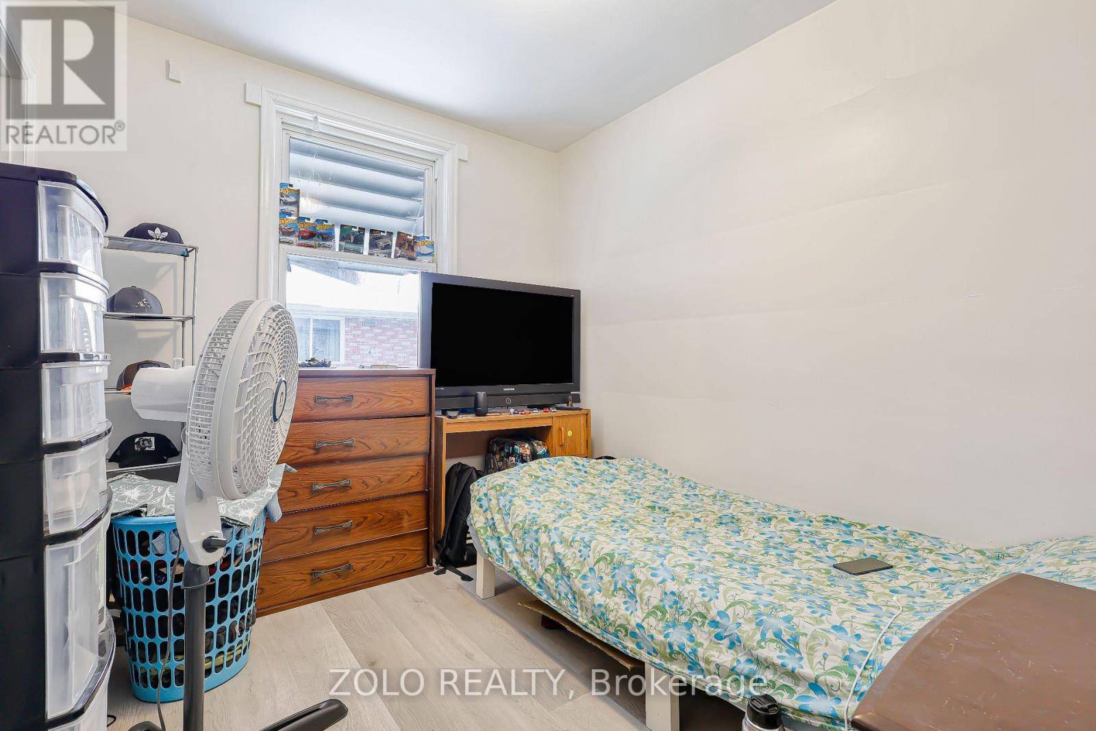 129 ROEHAMPTON AVENUE - 10