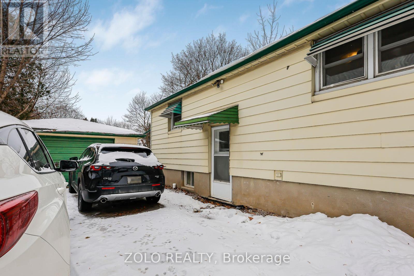129 ROEHAMPTON AVENUE - 3