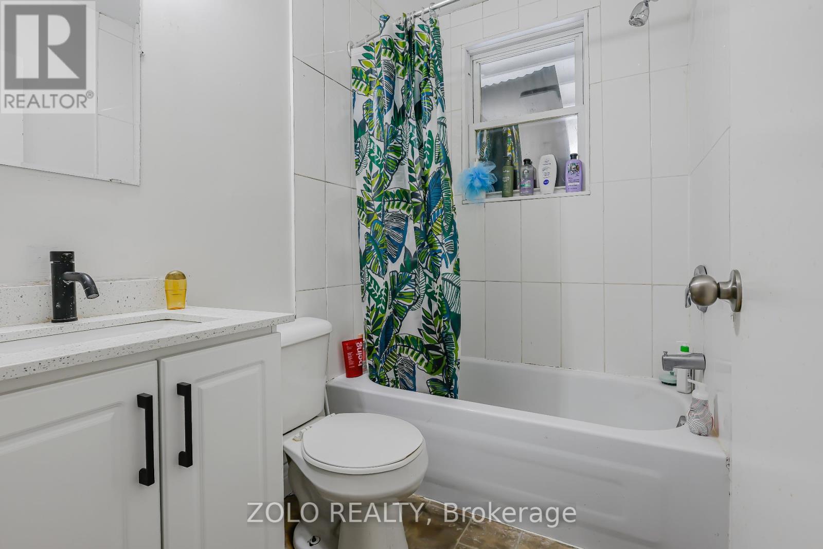 129 ROEHAMPTON AVENUE - 11