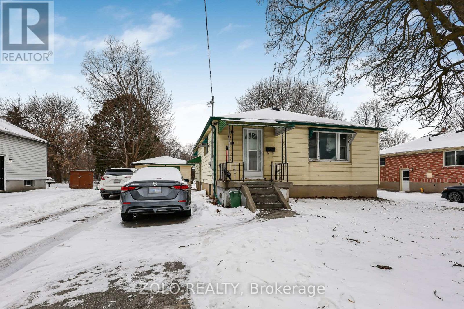 129 ROEHAMPTON AVENUE - 2