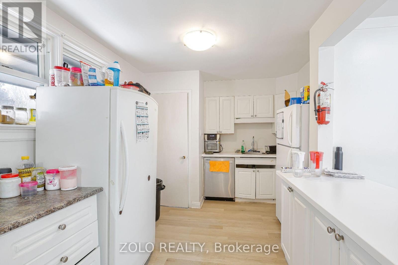 129 ROEHAMPTON AVENUE - 17