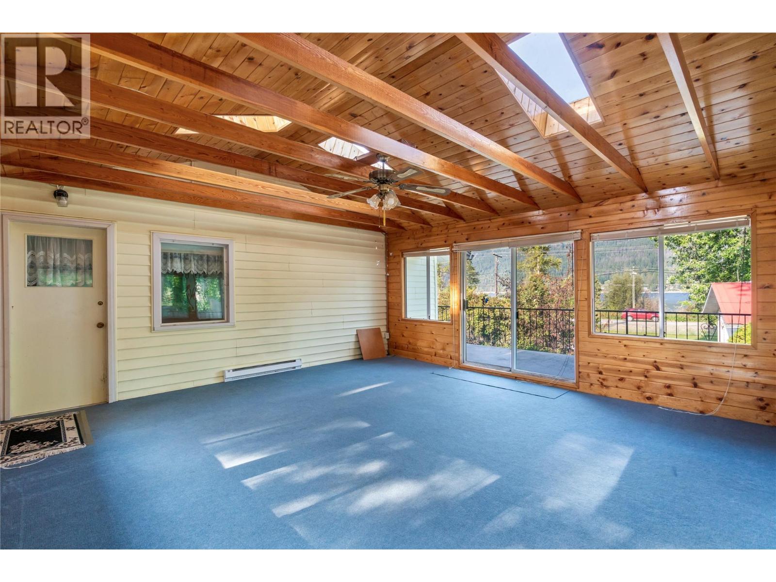 2602 Blind Bay Road, Blind Bay